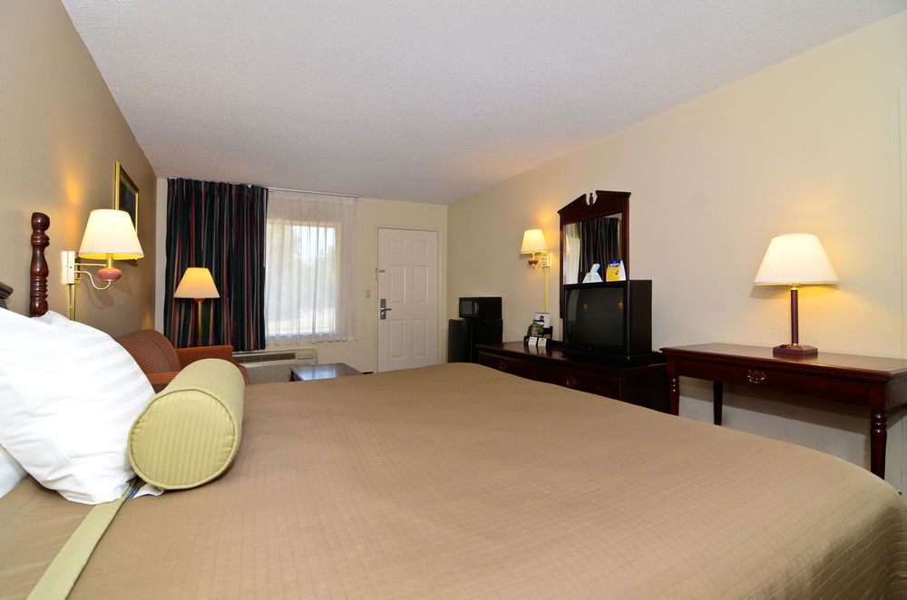 Travelers Inn And Suites Memphis Exteriér fotografie